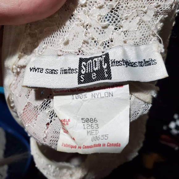 Vintage Lace High Neck Top - Medium - Picture 2 of 3